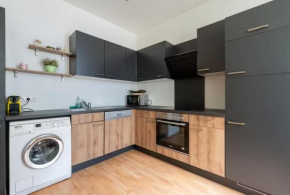 Central Stone Spacious Apartment